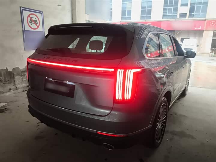 Jetour X70L 2026 2026款 2.0TD 自动旗舰 7座