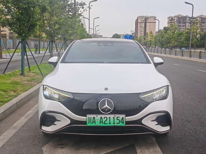 Photo 2 - Mercedes-Benz EQE