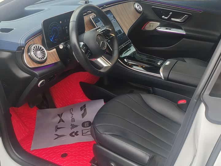 Photo 4 - Mercedes-Benz EQE