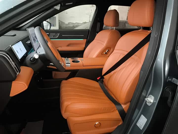 Jetour X70L 2026 2026款 2.0TD 自动旗舰 7座