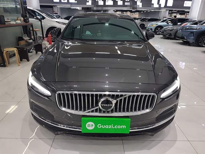 Volvo S90 2025 2025款 B5 智逸豪华版