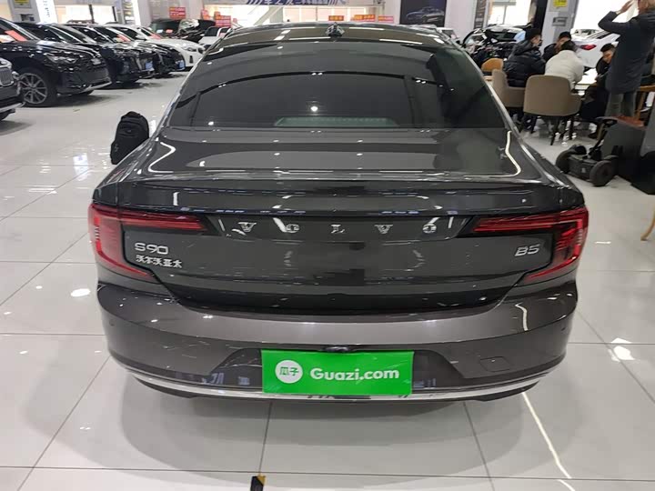 Volvo S90 2025 2025款 B5 智逸豪华版