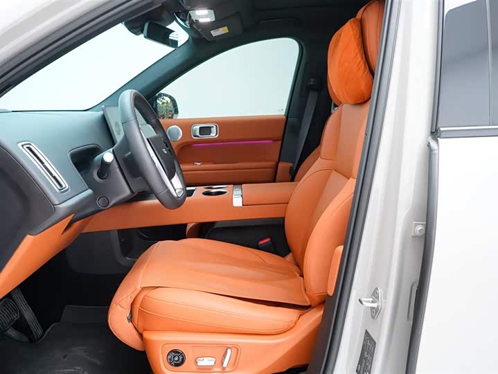 2025 LiXiang L6
