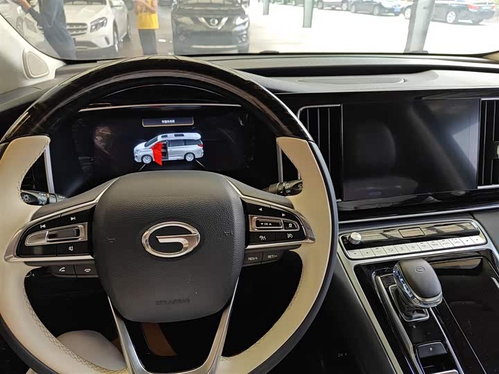 Фото 4 - GAC Trumpchi M8
