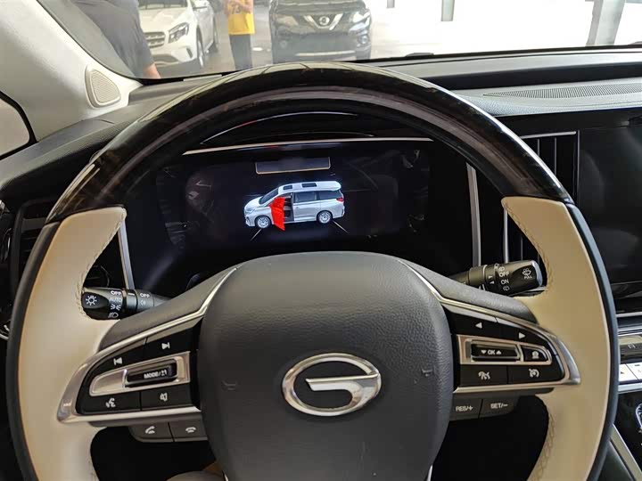 Фото 5 - GAC Trumpchi M8