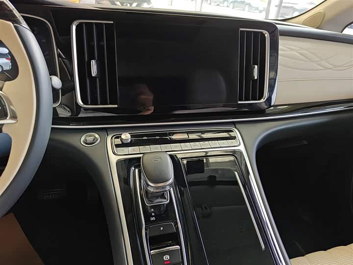 Фото 7 - GAC Trumpchi M8