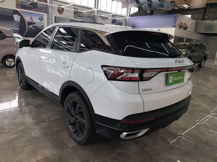 Dongfeng Aeolus AX7 2023 2023款 马赫版 1.5T DCT 冠军传奇版