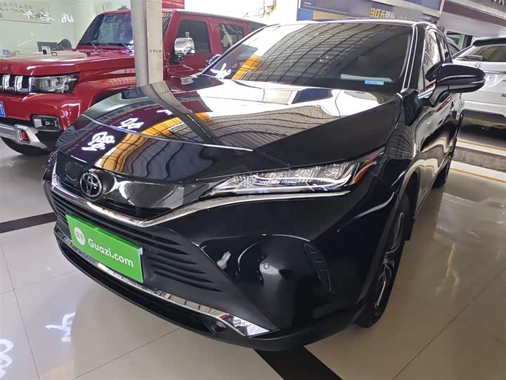 Фото 1 - Toyota Harrier