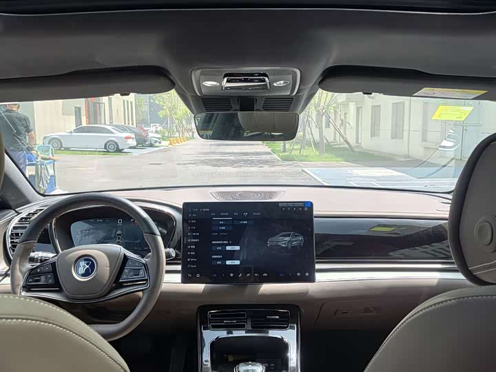 BYD Han 2025 2025款 DM-i 智驾版 125KM激光雷达旗舰型