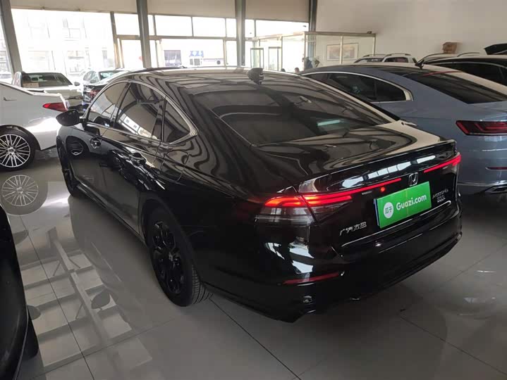 Honda Accord 2025 2025款 运动系列 260TURBO 豪华版
