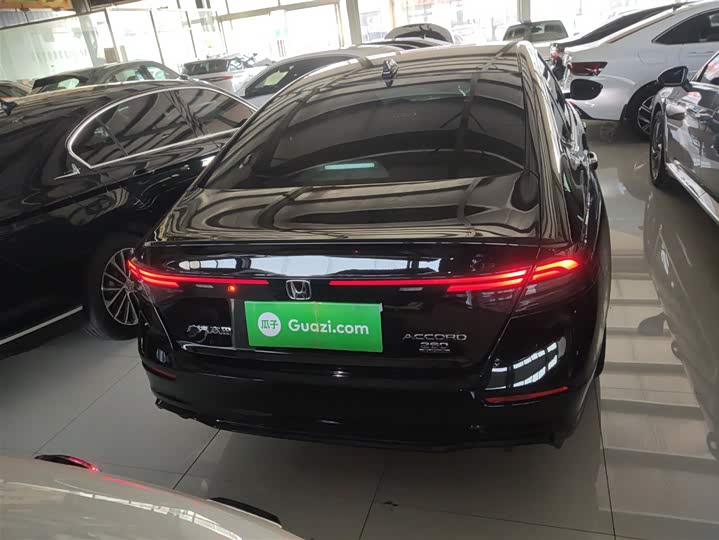 Honda Accord 2025 2025款 运动系列 260TURBO 豪华版
