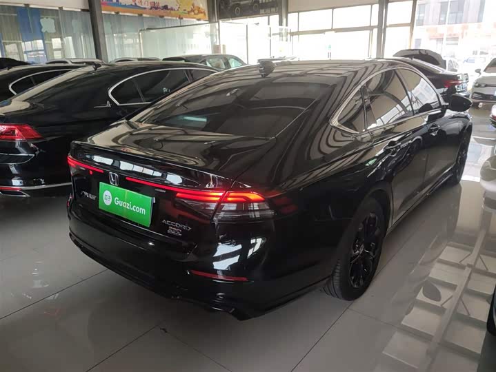 Honda Accord 2025 2025款 运动系列 260TURBO 豪华版