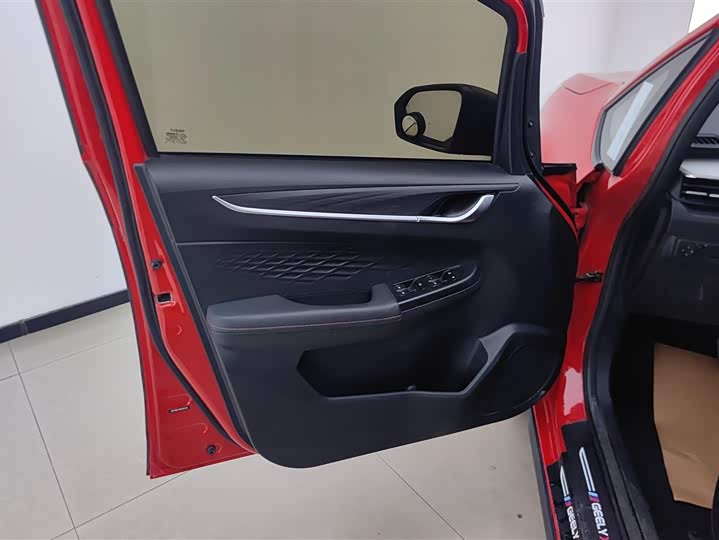 Geely Vision X3 2021 2021款 PRO 1.5L CVT尊贵型