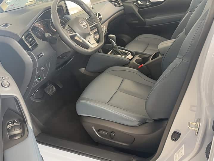Nissan Qashqai 2025 2025款 荣誉 2.0L CVT XV+领先版