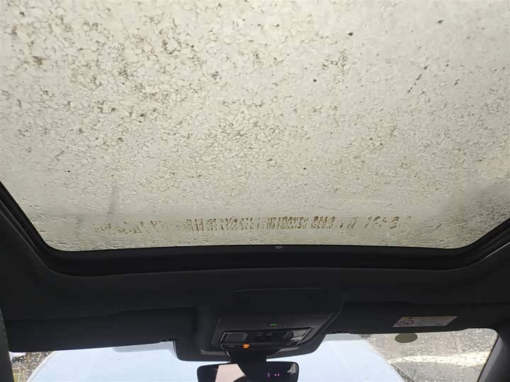 Фото 8 - Volkswagen Tiguan L Pro