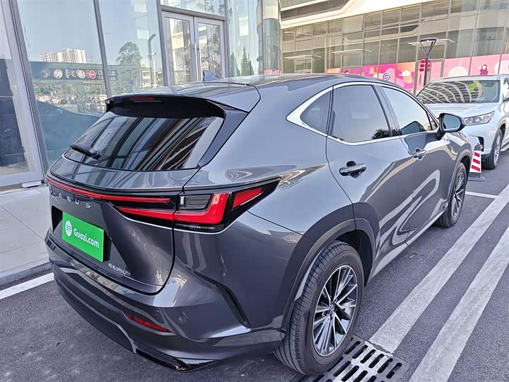 Фото 5 - Lexus NX