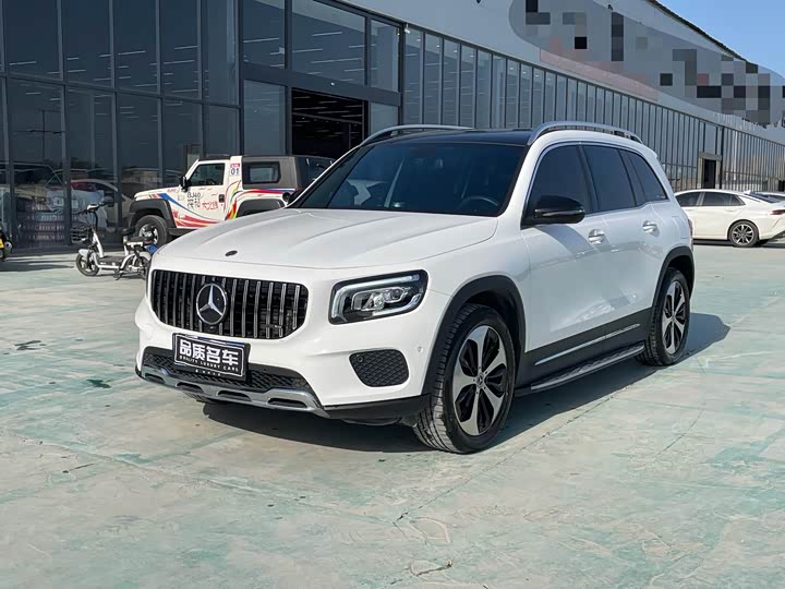 Photo 1 - Mercedes-Benz GLB-Class