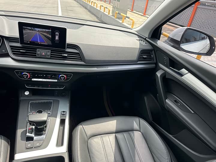 Audi Q5L 2020 2020款 40 TFSI 荣享时尚型