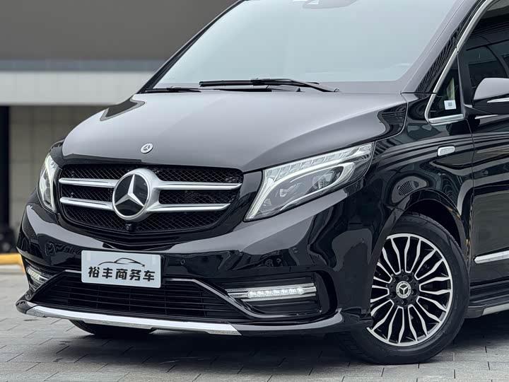 Mercedes-Benz V-Class 2022 2022款 V 260 L 长轴距豪华版