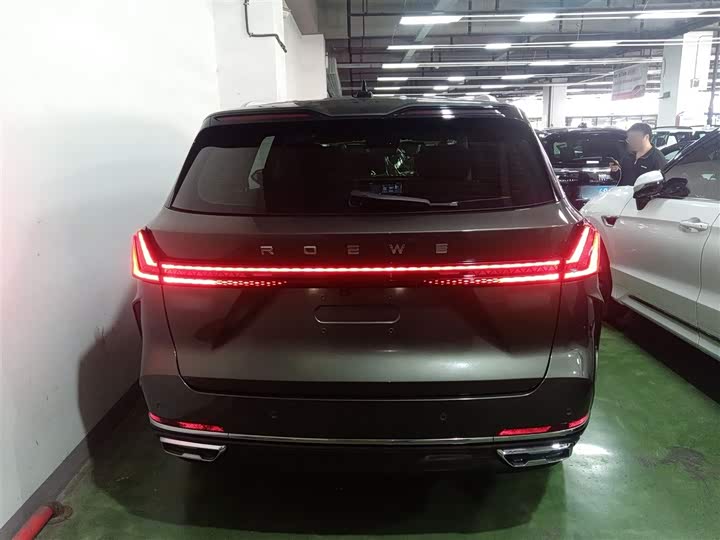 Roewe RX9 2023 2023款 2.0T 两驱越享版