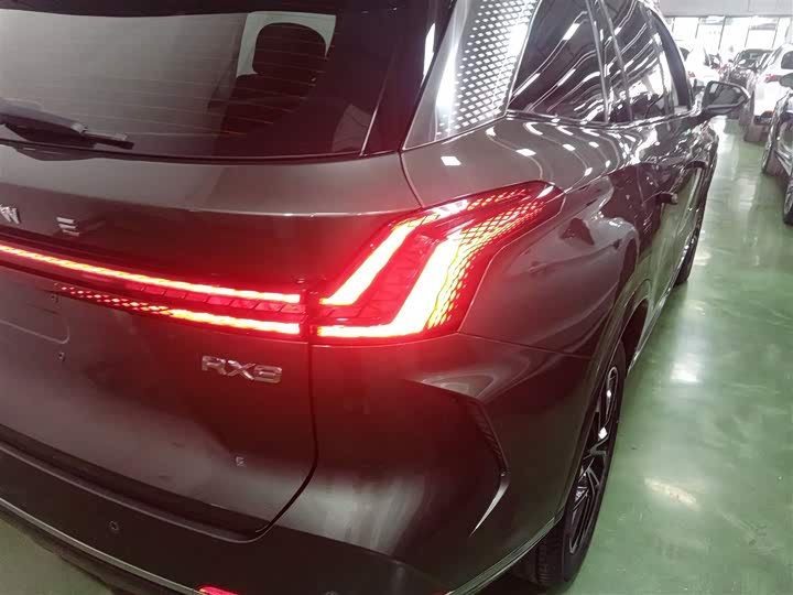 Roewe RX9 2023 2023款 2.0T 两驱越享版