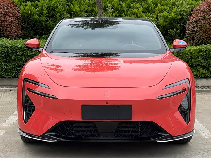 2025 Avatr 06