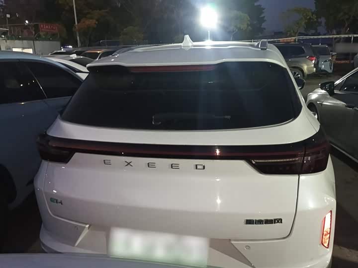 Фото 4 - Exeed LX C-DM Hybrid