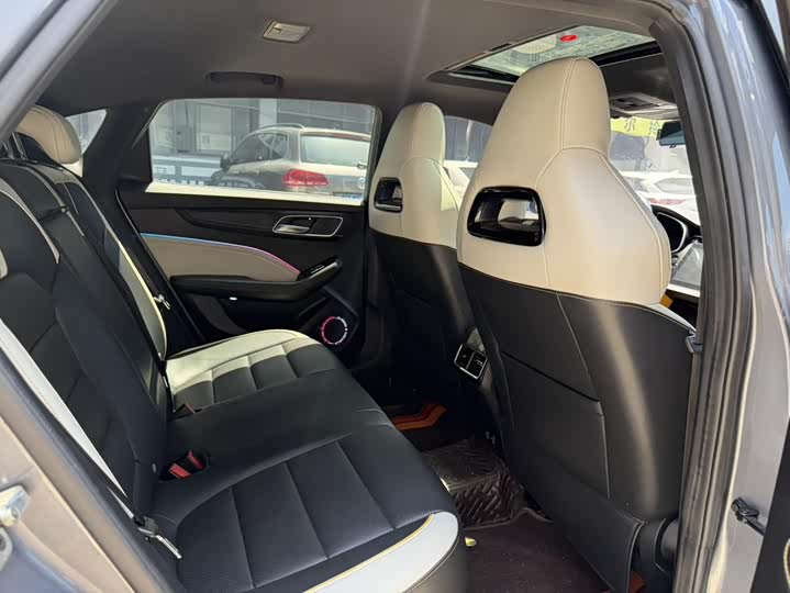 Фото 6 - MG Motor 6