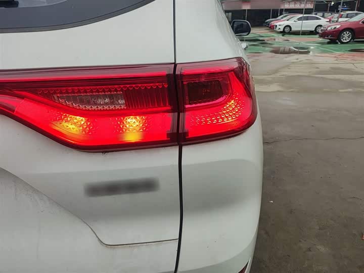 Фото 7 - Haval M6