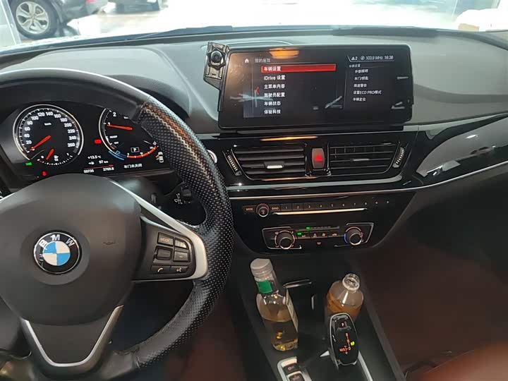 Фото 9 - BMW 1 Series