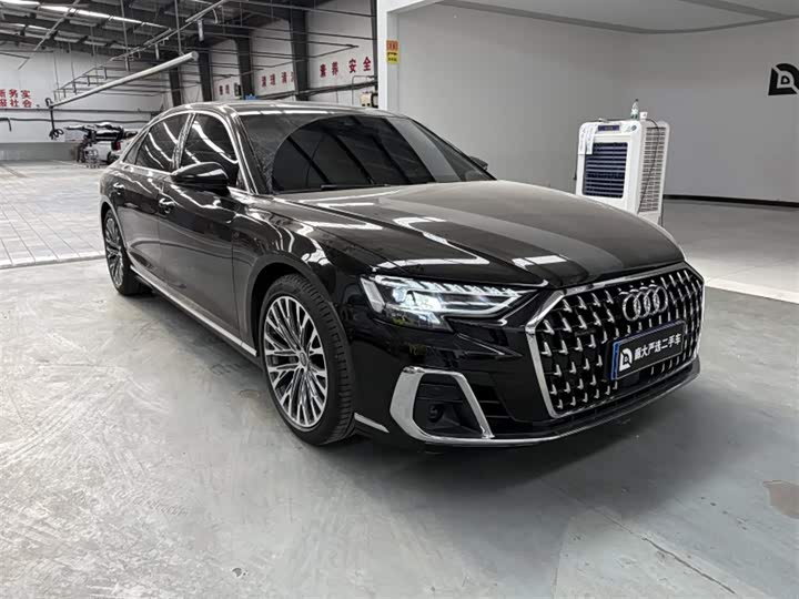 Audi A8 2025 2025款 A8L 45 TFSI quattro 豪华型