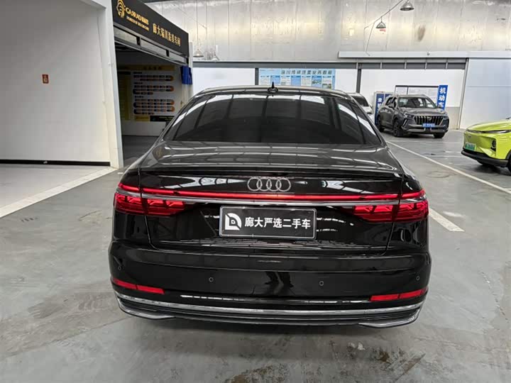 Audi A8 2025 2025款 A8L 45 TFSI quattro 豪华型