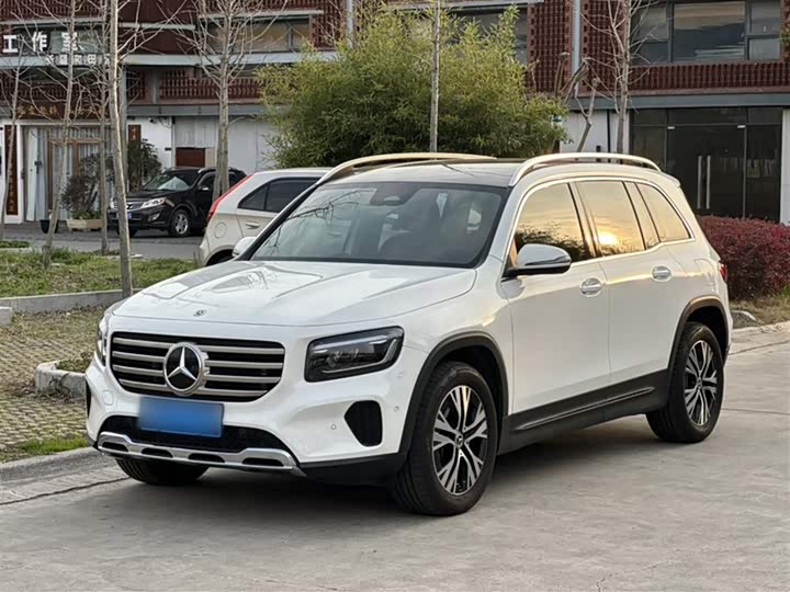 Фото 1 - Mercedes-Benz GLB-Class