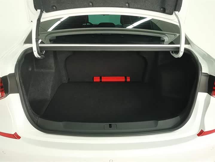 Chevrolet Monza 2023 2023款 1.5L 双离合悦享版
