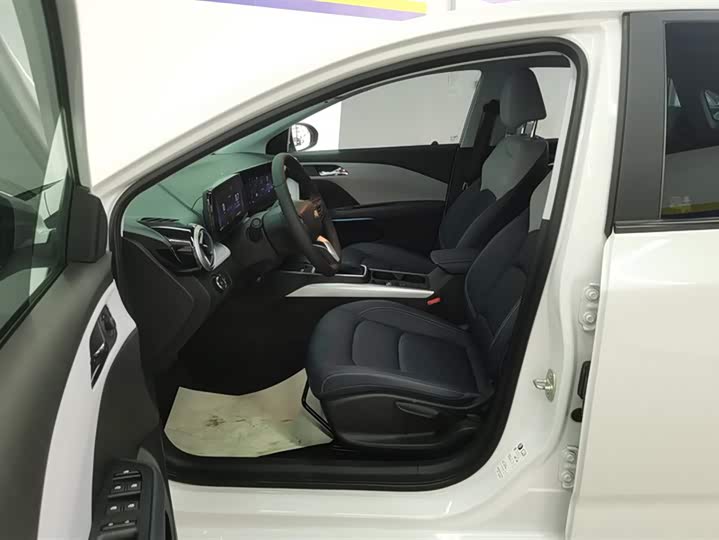 Chevrolet Monza 2023 2023款 1.5L 双离合悦享版