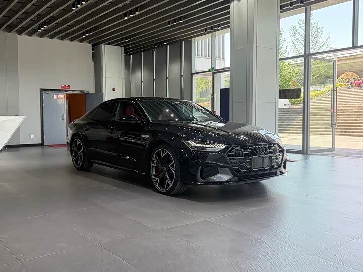 2025 Audi A7L