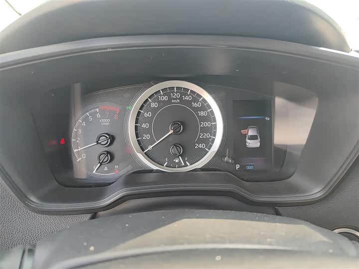 Фото 4 - Toyota Corolla