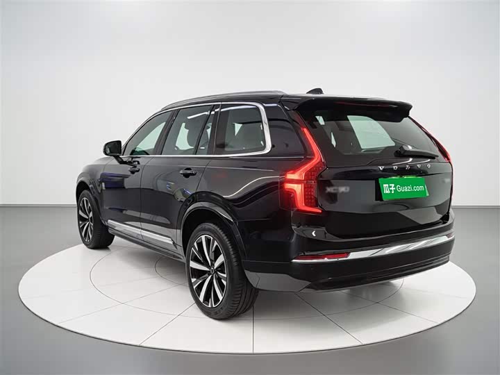 2025 Volvo XC90 Hybrid