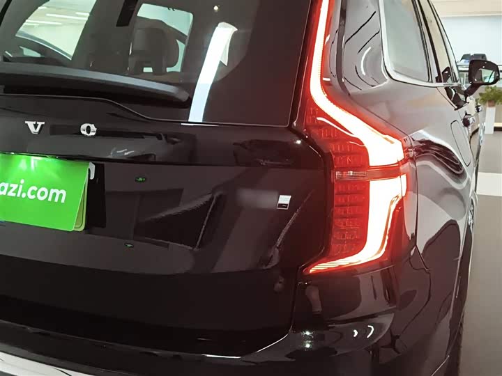 Фото 8 - Volvo XC90 Hybrid