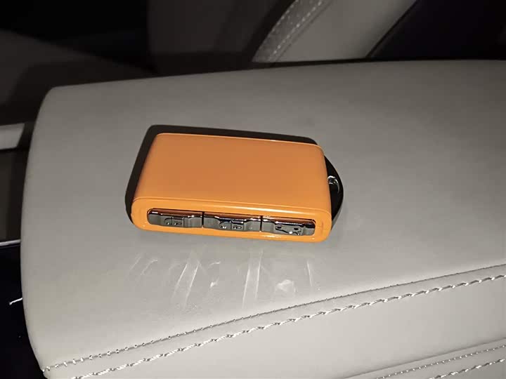 Фото 9 - Volvo XC90 Hybrid