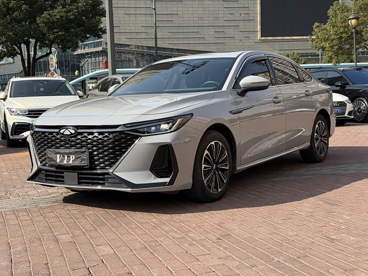 Фото 1 - Chery Fulwin A8