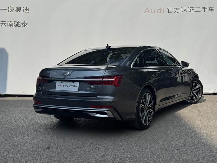 Фото 5 - Audi A6L