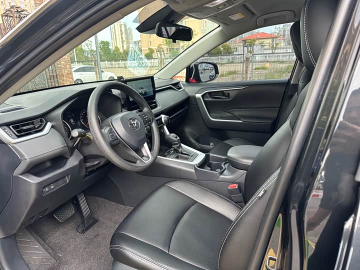 صورة 4 - Toyota RAV4