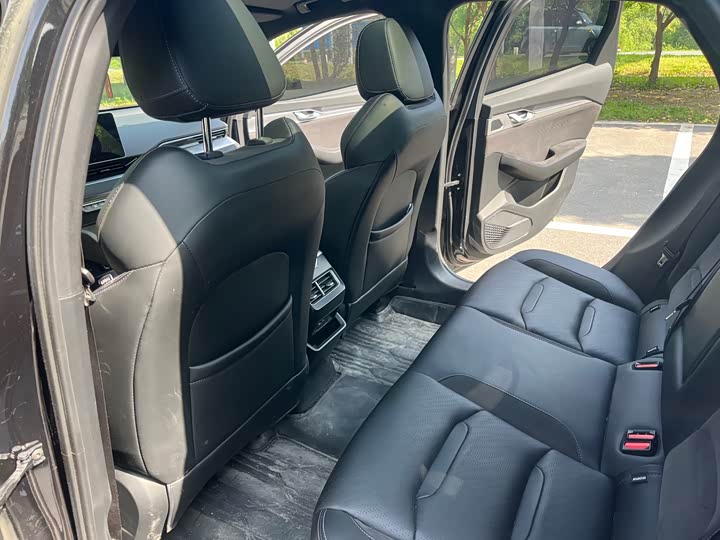 Фото 5 - Geely Preface