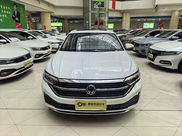 Volkswagen Sagitar L 2026 2026款 3000万辆甄选款 300TSI DSG 超越版