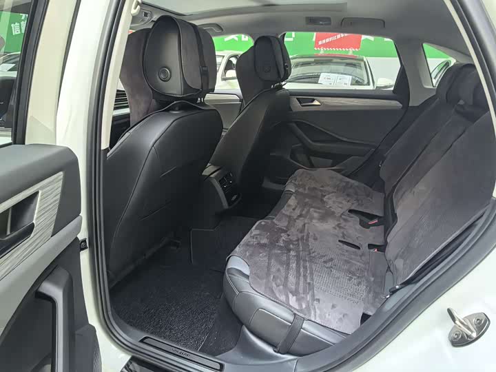Volkswagen Sagitar L 2026 2026款 3000万辆甄选款 300TSI DSG 超越版