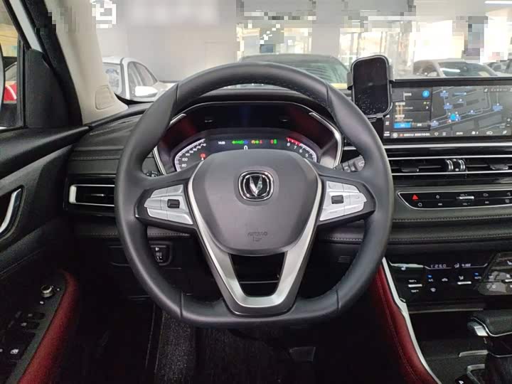 Фото 5 - Changan CS75