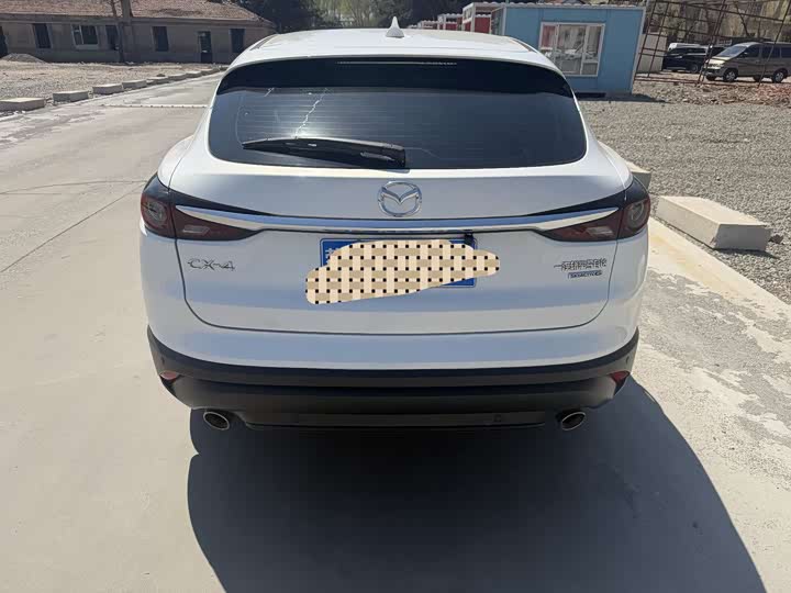 Mazda CX-4 2021 2021款 2.0L 自动两驱蓝天品位版