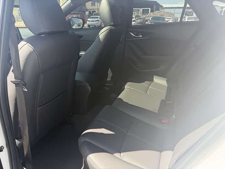 Mazda CX-4 2021 2021款 2.0L 自动两驱蓝天品位版