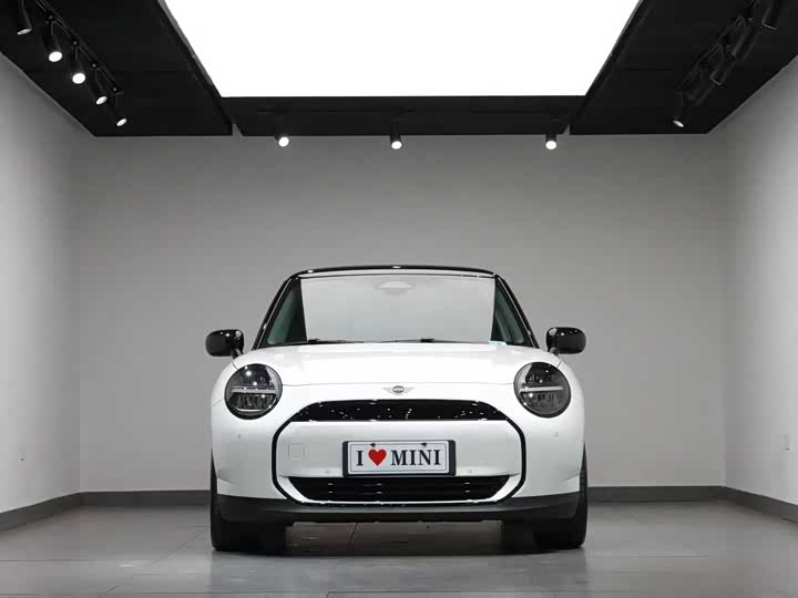 Mini Cooper 2024 2024款 456km COOPER E 经典派
